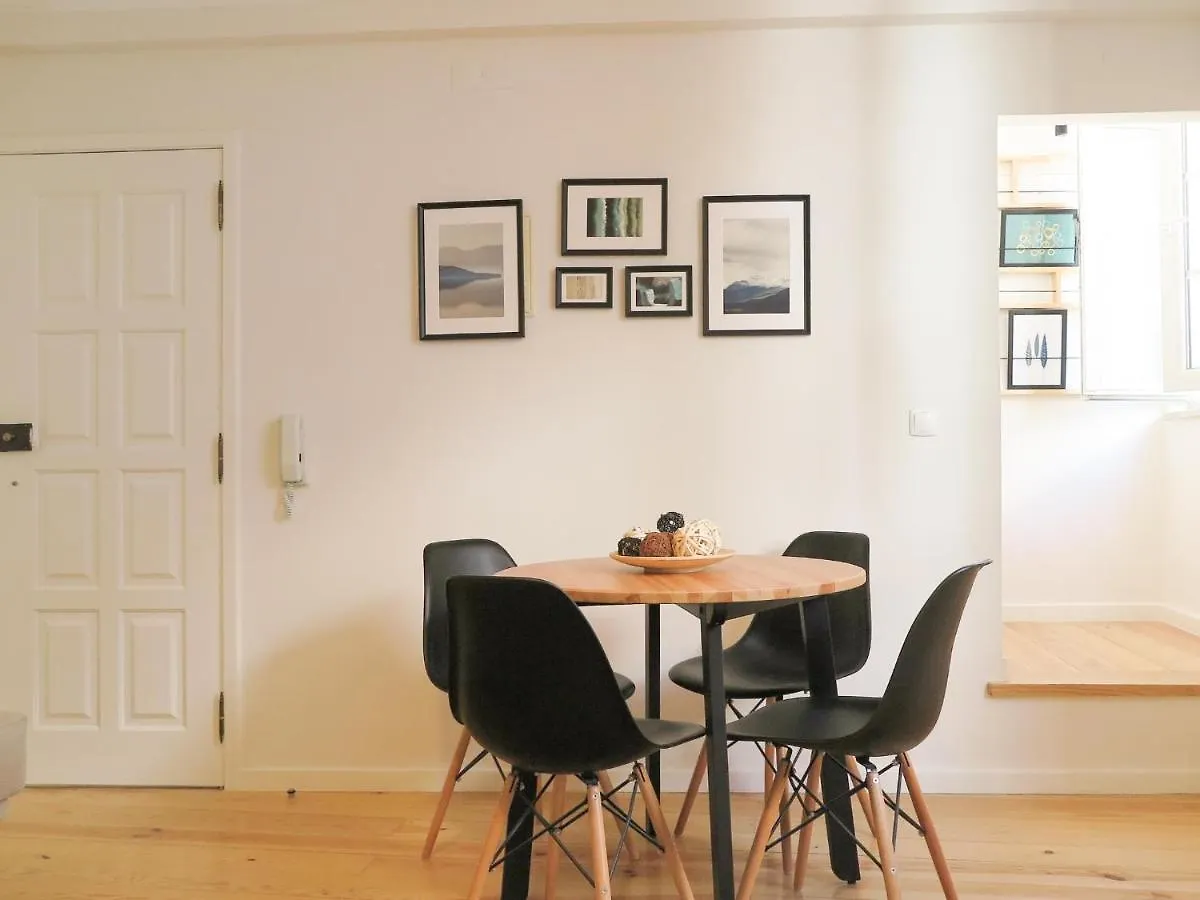 Historic Alfama Apt With Modern Style Lisboa البرتغال